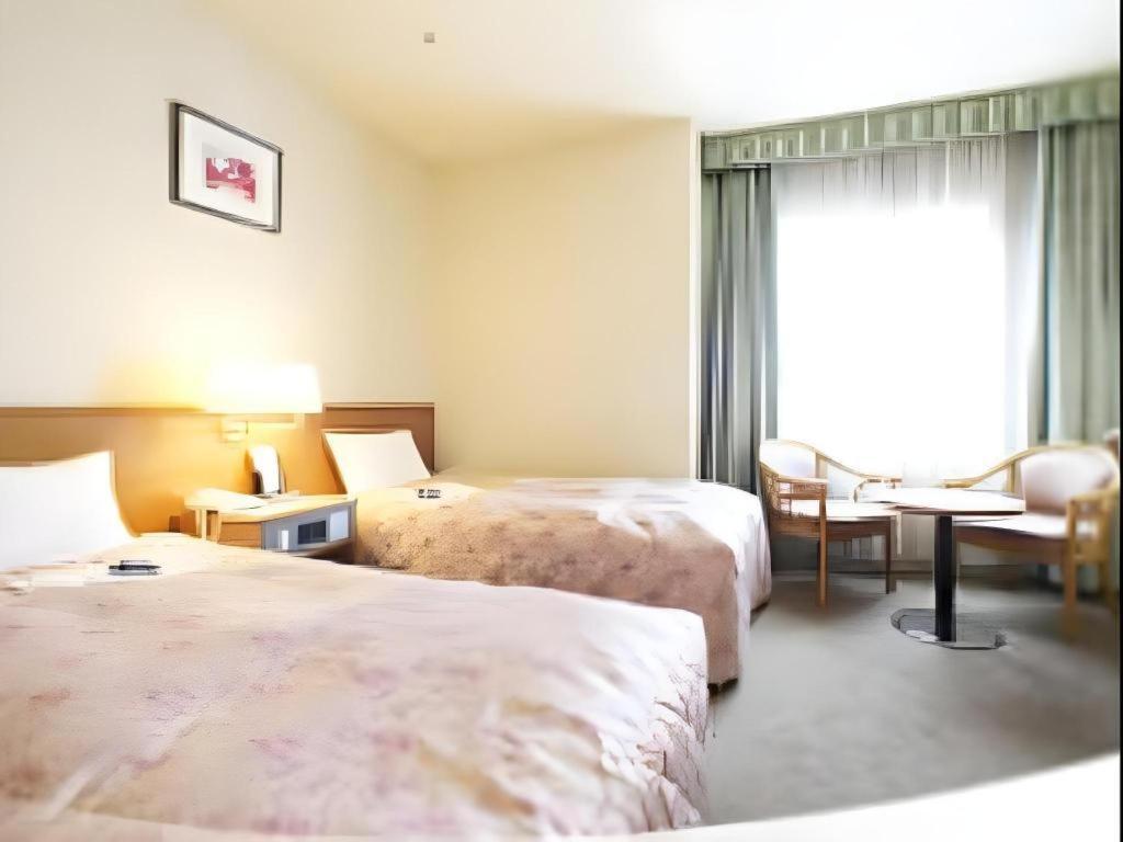 Pearl Hotel Ota Isesaki Exterior photo